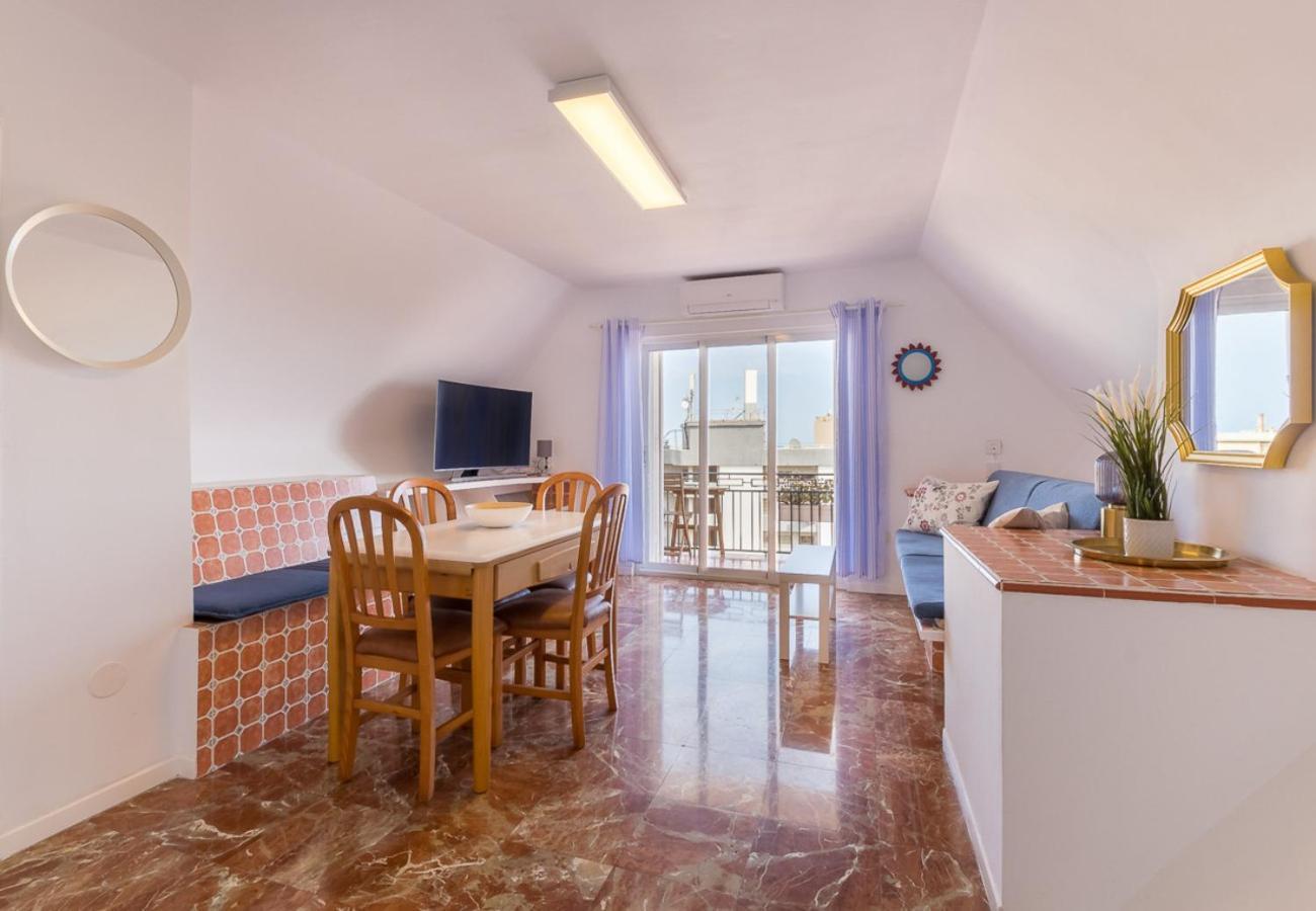 Reformado Apartamento En El Centro Con Vista Al Mar Torremolinos Exterior foto